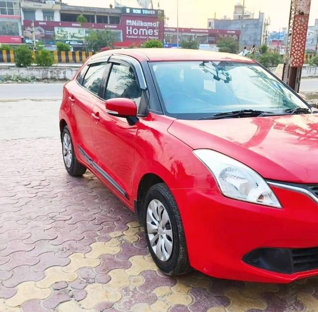 https://images10.gaadi.com/usedcar_image/4515089/original/processed_1ddd4aabfa965f7e1108a7f889b2c158.jpg?imwidth=6401