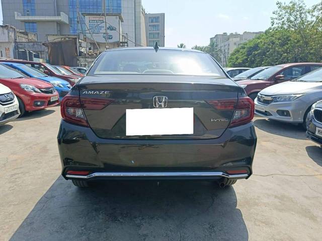 https://images10.gaadi.com/usedcar_image/4515097/original/processed_5648744b8821e4dc5c0147614bce62c5.jpg?imwidth=6401