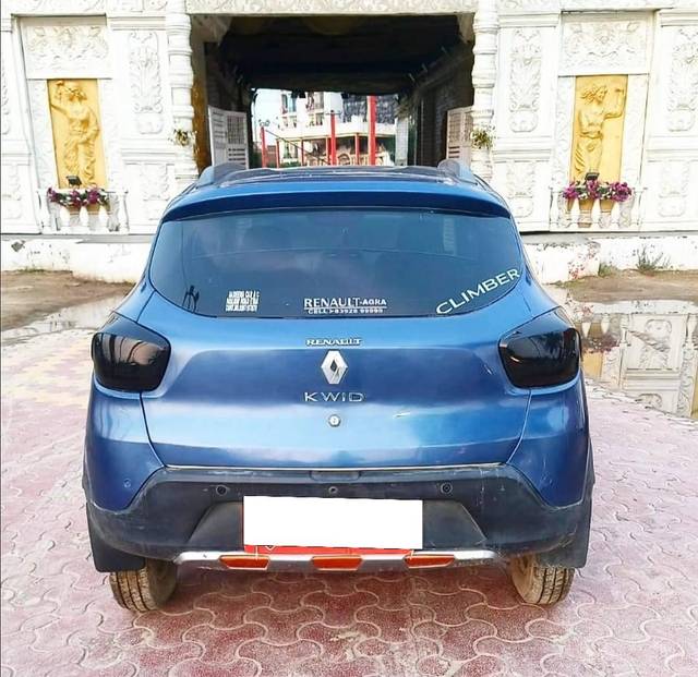 https://images10.gaadi.com/usedcar_image/4515099/original/processed_c79afac8d945473275f057b9b0a1d8eb.jpg?imwidth=6401