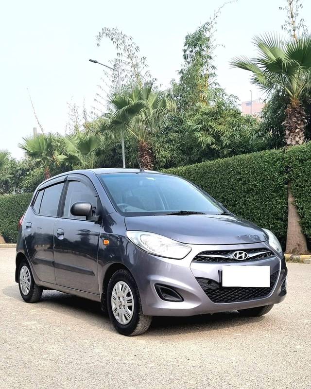 https://images10.gaadi.com/usedcar_image/4515107/original/processed_d385d8e47f12b166729b8976bc51ba90.jpg?imwidth=6400