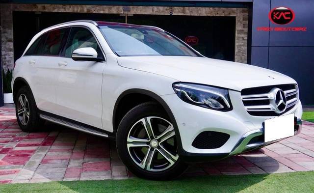 https://images10.gaadi.com/usedcar_image/4515109/original/processed_ceca8df4e42476b386891fb44af8ae49.jpg?imwidth=6400