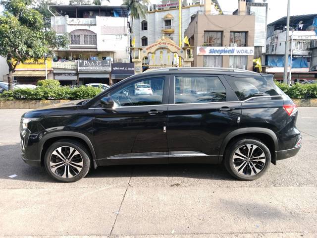 https://images10.gaadi.com/usedcar_image/4515112/original/processed_ad760424090aa1ca3348cf44a9055fa6.jpg?imwidth=6402