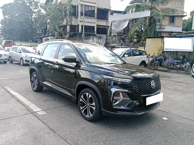 https://images10.gaadi.com/usedcar_image/4515112/original/processed_c1662ba4b6a4781e29820be6e9f03807.jpg?imwidth=6400