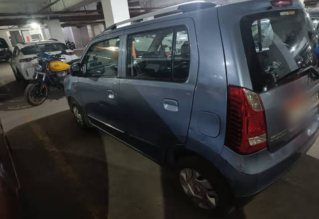 https://images10.gaadi.com/usedcar_image/4515143/original/d877b7b5-2720-4822-9d76-d4dc18bdac14.?imwidth=6402