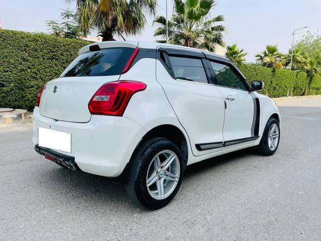 https://images10.gaadi.com/usedcar_image/4515194/original/processed_08ea05e16175527c26216084f1a04d55.jpg?imwidth=6402