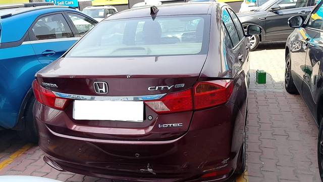 https://images10.gaadi.com/usedcar_image/4515195/original/processed_e333fe3a28d0fae7c02b54d38f4bf60c.jpg?imwidth=6401