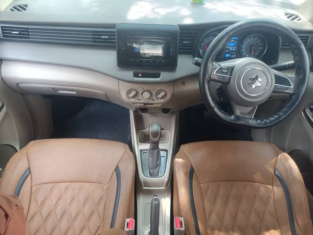 https://images10.gaadi.com/usedcar_image/4515197/original/225efd0ceebcf17e60329aff89de8b5f.jpg?imwidth=6402