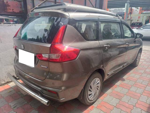 https://images10.gaadi.com/usedcar_image/4515197/original/processed_99bc478cd27dd267e8cc733b240ce543.jpg?imwidth=6401