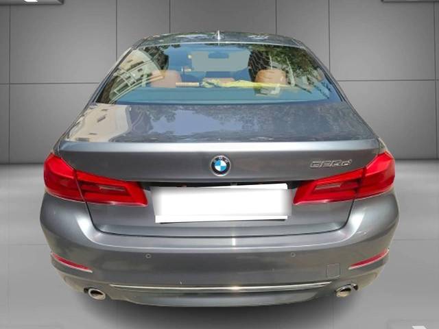 https://images10.gaadi.com/usedcar_image/4515213/original/processed_7d5194f782d457027e679db6e49ac02f.jpeg?imwidth=6402
