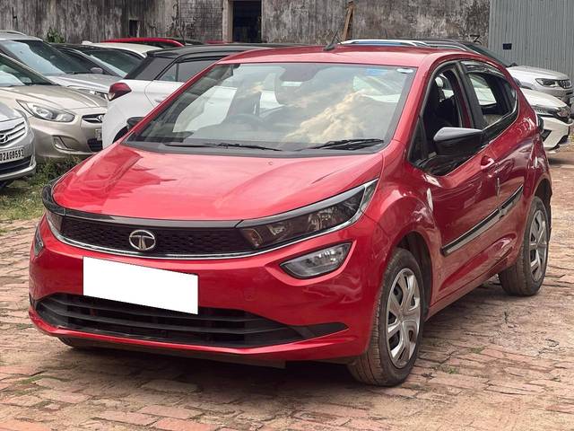 https://images10.gaadi.com/usedcar_image/4515214/original/processed_e3cad68d6cb9c520415123c108cc7c7f.jpg?imwidth=6402