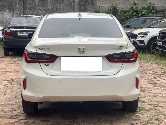 https://images10.gaadi.com/usedcar_image/4515220/original/processed_4c3bd6927df019baf79b94317333a3b4.jpg?imwidth=6401