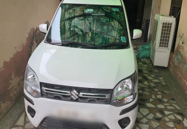 https://images10.gaadi.com/usedcar_image/4515225/original/d4dbf16e-73df-4b91-8241-ccfeb70e372f.?imwidth=6400