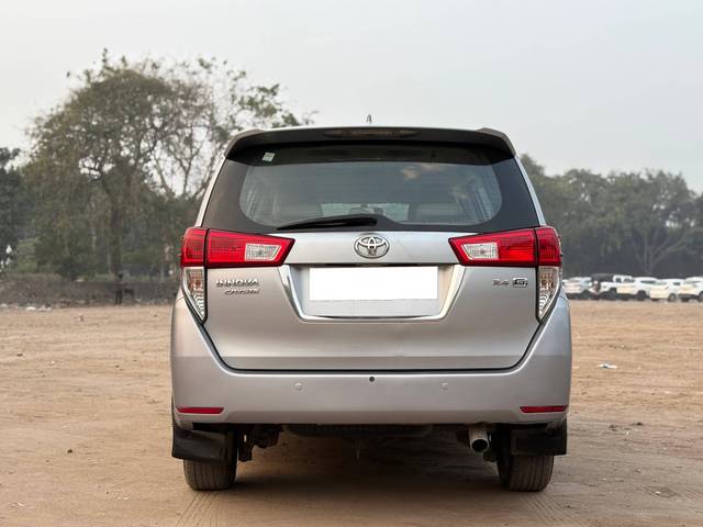 https://images10.gaadi.com/usedcar_image/4515226/original/processed_f5428b0884d100e612c1de4e8c71c4fd.jpg?imwidth=6402