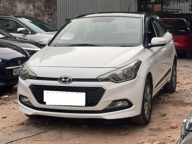https://images10.gaadi.com/usedcar_image/4515227/original/processed_93372a253e9efeb02333ab9ceb99009b.jpg?imwidth=6402