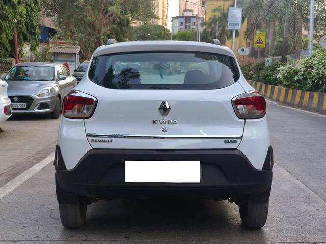 https://images10.gaadi.com/usedcar_image/4515230/original/processed_f7340cfac57c0f58858d6bd8e3e71018.jpg?imwidth=6402