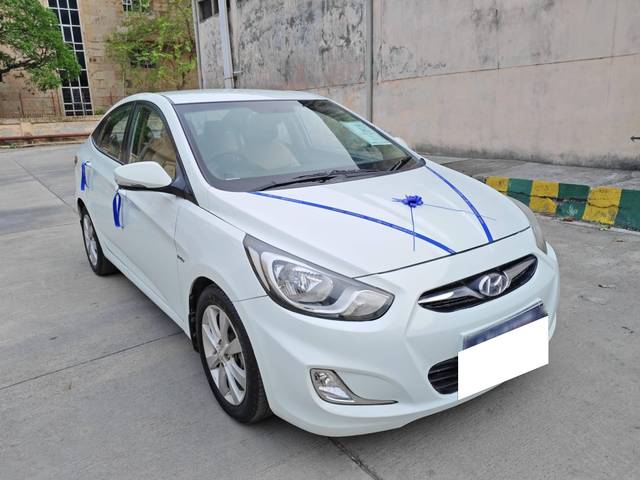 https://images10.gaadi.com/usedcar_image/4515238/original/processed_37821d89ca33336aed6977f3c7eb03e7.jpg?imwidth=6400