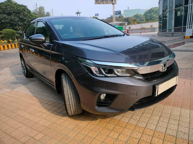 https://images10.gaadi.com/usedcar_image/4515241/original/processed_d215934aba9050e0745672651ed855db.jpg?imwidth=6400
