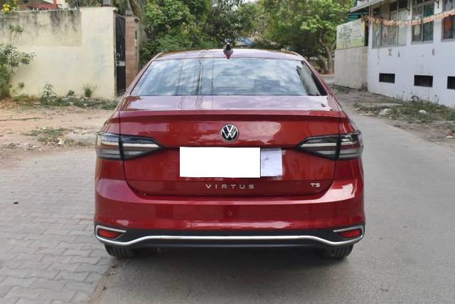 https://images10.gaadi.com/usedcar_image/4515245/original/processed_f41d220f2e964439715a58e1967f13cc.jpg?imwidth=6402