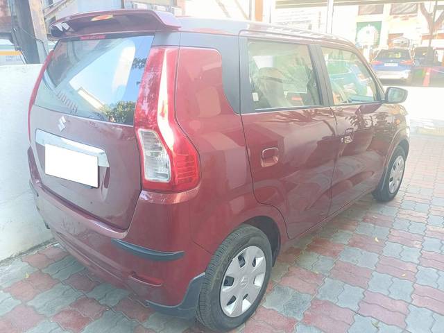 https://images10.gaadi.com/usedcar_image/4515253/original/processed_1e5cf4fe39ca3cbce830827321656822.jpg?imwidth=6400