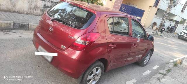 https://images10.gaadi.com/usedcar_image/4515257/original/processed_630ad891672fb3e25c32cecb121bf30b.jpg?imwidth=6401