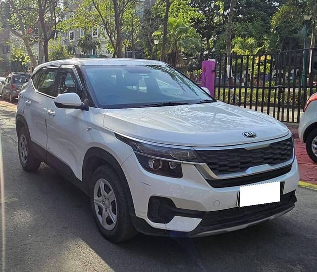 https://images10.gaadi.com/usedcar_image/4515274/original/processed_be07be7a042c4719d9b813419fb9a765.jpg?imwidth=6400
