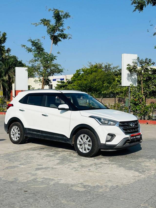 https://images10.gaadi.com/usedcar_image/4515283/original/processed_a96a83f40f275ad2609da28e397ddd1b.jpg?imwidth=6400