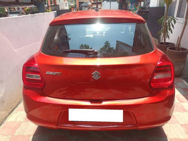 https://images10.gaadi.com/usedcar_image/4515303/original/processed_94e430ccc6bddabe99bd9891d28f13aa.jpg?imwidth=6402