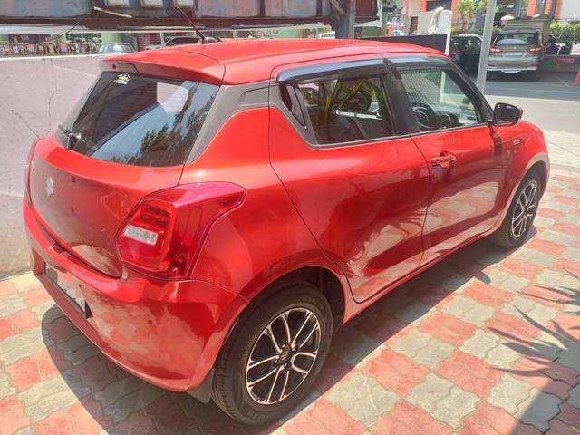 https://images10.gaadi.com/usedcar_image/4515303/original/processed_f39848e33b2d3e84a4ef4c1d996222e9.jpg?imwidth=6401