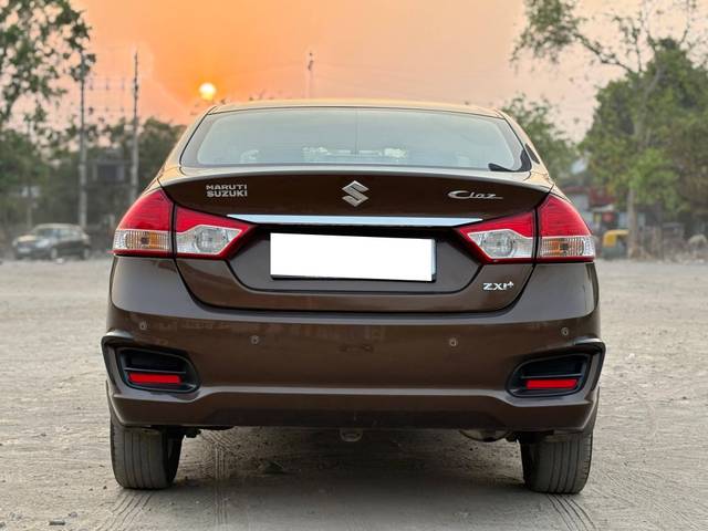 https://images10.gaadi.com/usedcar_image/4515361/original/processed_6a69d5d792266a684da905d1c1cd9f78.jpg?imwidth=6402