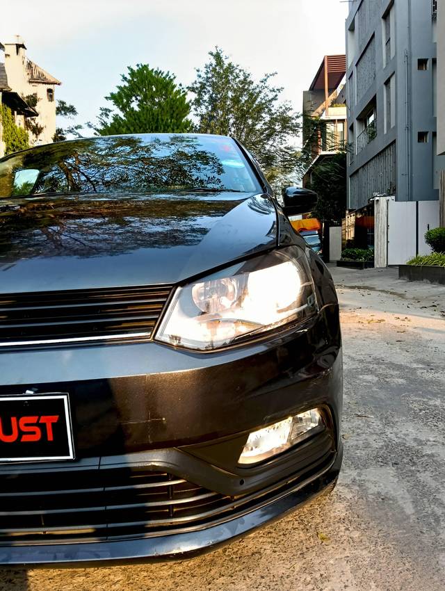 https://images10.gaadi.com/usedcar_image/4515362/original/processed_0cffb27254c77a3af5074f2e0a38461f.jpg?imwidth=6400