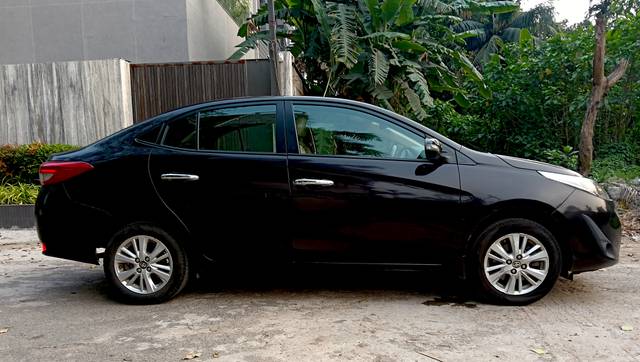 https://images10.gaadi.com/usedcar_image/4515367/original/0ee1ea2f92cc2cd878a5de8d6985ae12.jpg?imwidth=6401