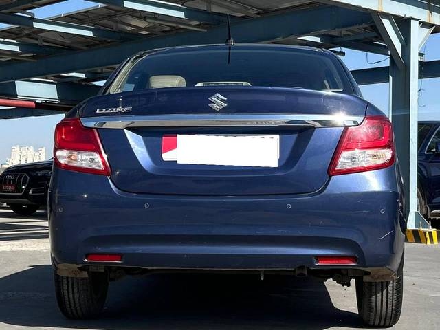 https://images10.gaadi.com/usedcar_image/4515378/original/processed_542dc3838e1149cee467ffa07412273e.jpeg?imwidth=6402