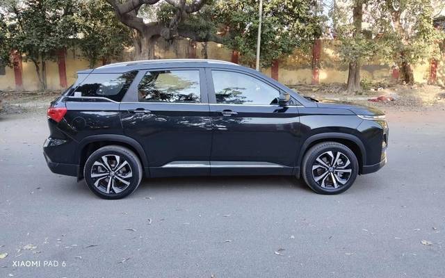 https://images10.gaadi.com/usedcar_image/4515395/original/processed_47a5ae49bad0b2b89da38ab420ca6e57.jpg?imwidth=6401