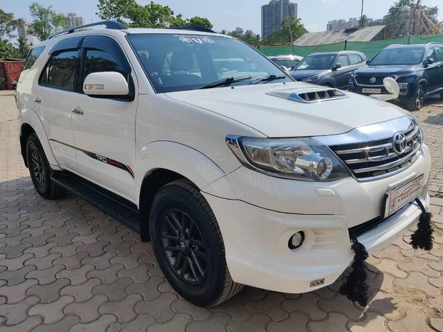 https://images10.gaadi.com/usedcar_image/4515398/original/processed_17ca03c596fc8102e051280483fcc206.jpeg?imwidth=6400