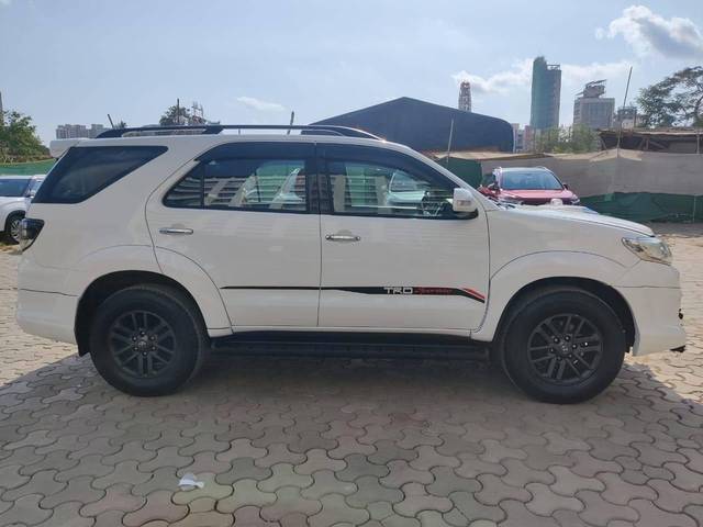 https://images10.gaadi.com/usedcar_image/4515398/original/processed_b46423d171b59562f426a4c35c93827f.jpeg?imwidth=6401