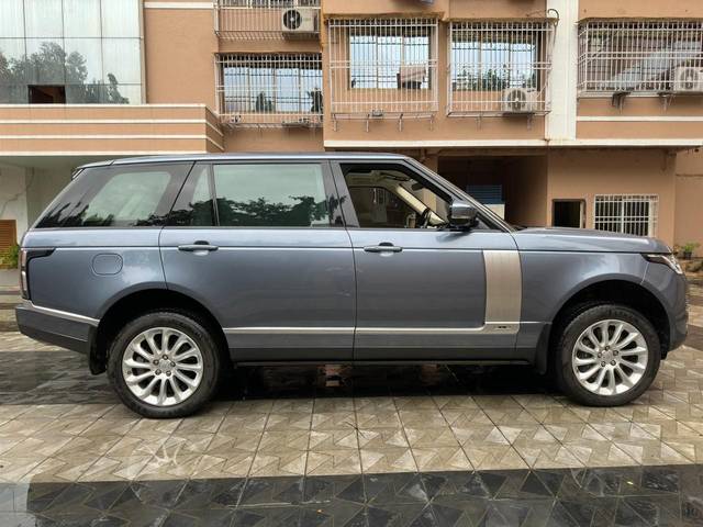 https://images10.gaadi.com/usedcar_image/4515428/original/eab25ee364b1b3a82bffdaf5de6e528e.jpg?imwidth=6401