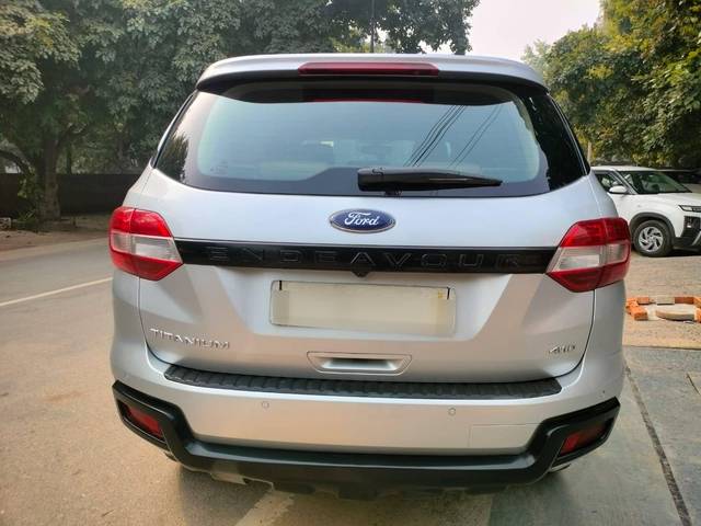 https://images10.gaadi.com/usedcar_image/4515439/original/processed_6ba5a54a12d28c8657d107c7d00333fc.jpg?imwidth=6401