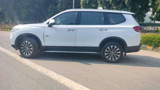 https://images10.gaadi.com/usedcar_image/4515448/original/processed_fdf84f559d44809af2ca6f971e379e08.jpeg?imwidth=6402