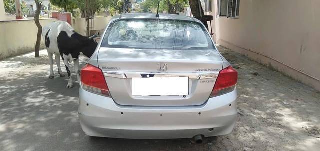 https://images10.gaadi.com/usedcar_image/4515494/original/processed_5739d44e3229fc081b6358951ada6b88.jpg?imwidth=6401