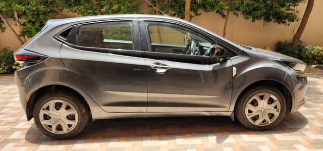 https://images10.gaadi.com/usedcar_image/4515505/original/b6a9615541eb245d152a706f42e0c659.jpeg?imwidth=6401