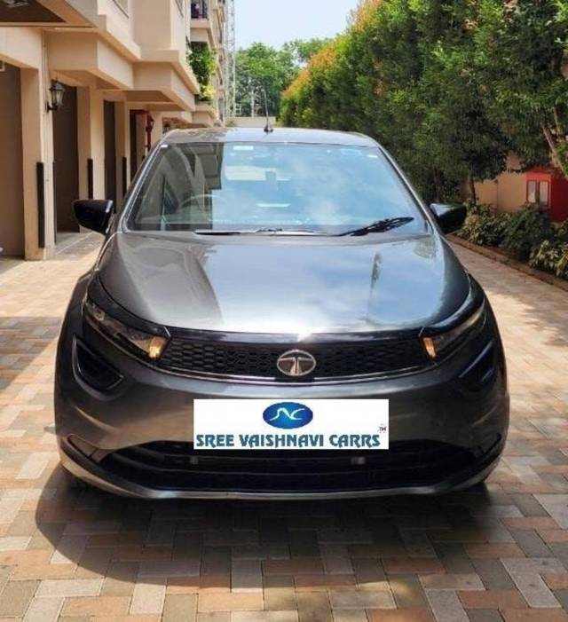 https://images10.gaadi.com/usedcar_image/4515505/original/processed_5e65f12be134f27d84291eb510f51d33.jpeg?imwidth=6400