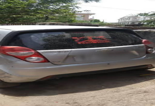 https://images10.gaadi.com/usedcar_image/4515518/original/b9c9c497-cc0c-4245-9eaa-9e79e7c8a5f1.?imwidth=6401
