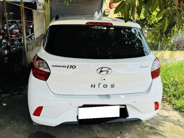 https://images10.gaadi.com/usedcar_image/4515519/original/processed_f32f2681-d30e-4b02-bd71-94a28fa86998.jpeg?imwidth=6402