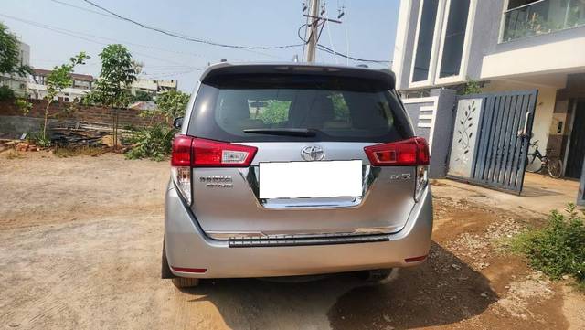 https://images10.gaadi.com/usedcar_image/4515520/original/processed_c10f1d7d-9f7b-43ab-b8f0-b78033e8f18a.jpg?imwidth=6402