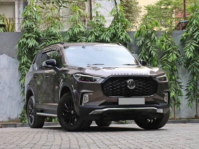 https://images10.gaadi.com/usedcar_image/4515523/original/processed_baa679c34b08a0fa809fb0ca2a3f3c3b.jpg?imwidth=6400