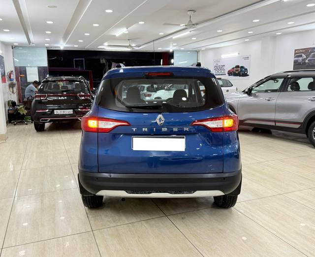 https://images10.gaadi.com/usedcar_image/4515529/original/processed_b297116b637f5354b0e34156ec861ff6.jpg?imwidth=6402