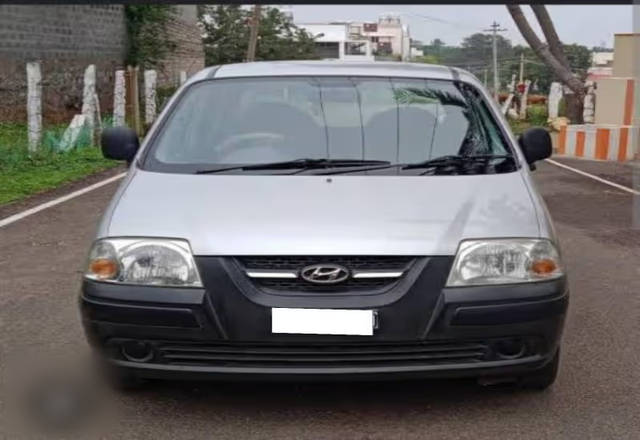 https://images10.gaadi.com/usedcar_image/4515608/original/5726e8f4-5227-405c-9874-aa9a9d6ef706.?imwidth=6401