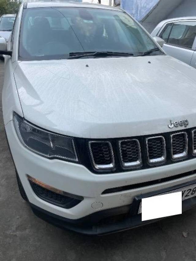 https://images10.gaadi.com/usedcar_image/4515614/original/processed_9b51c8c0-eecc-4245-ae69-068baa50bfda.jpeg?imwidth=6400