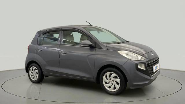 https://images10.gaadi.com/usedcar_image/4515658/original/57044555c3c9b8a33933cc58b2f61cdd.jpg?imwidth=6400