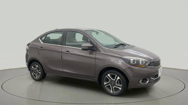 https://images10.gaadi.com/usedcar_image/4515667/original/6d23fbb29fdbc4c606fcac4c45c7e274.jpg?imwidth=6400